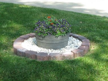 17 Best ideas about Septic Tank Covers on Pinterest | Septic tank ... Septic Cover Ideas, Septic Tank Landscaping, Septic Mound Landscaping, Septic Tank Cover Ideas, Tank Cover Ideas, Well Pump Cover, Fossa Séptica, Septic Tank Covers, Well Covers