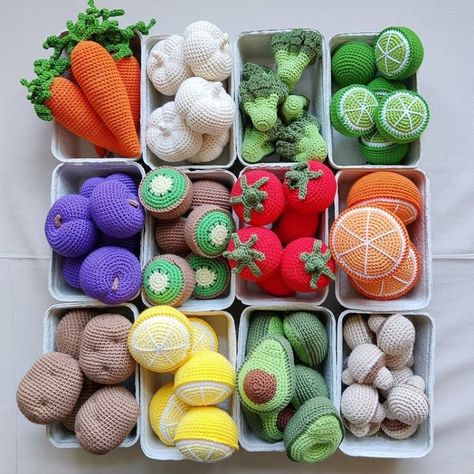 Creative Corner - Cute Crocheched Fruits & Vegetables. The last details have been refined and all of them are almost ready for the harvest market...!! ~.~ Harvest Market, Crochet Fruit, Crochet Baby Toys, Crochet Business, Crochet Food, Kawaii Crochet, Crochet Design Pattern, Beginner Crochet Projects, Fun Crochet Projects