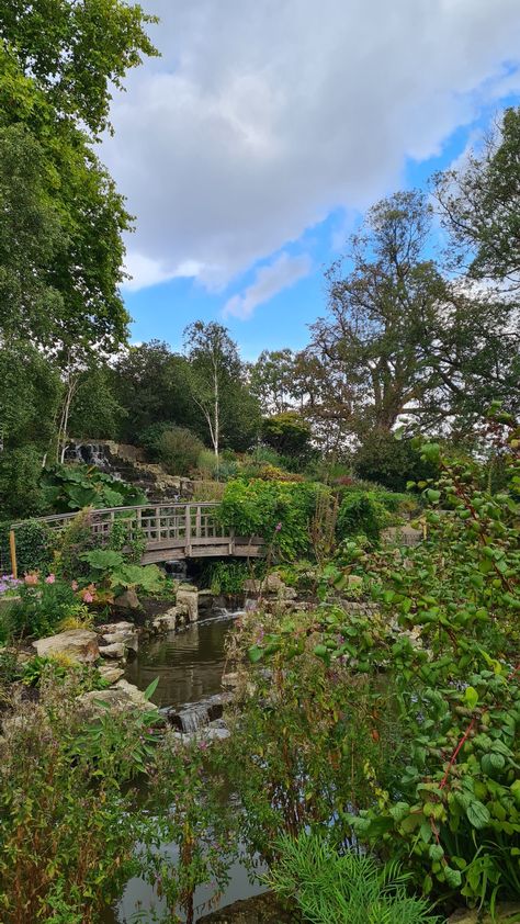 Regents Park London, Kyoto Garden, London Itinerary, Regents Park, London Summer, Earth Signs, Garden Theme, Japanese Garden, Kyoto