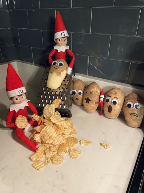 Elf Ramen Noodles, Elf On The Shelf Ideas Brain Rot, Elf On The Shelf Eating Cookies, Snoop Elf On The Shelf Ideas, Elf On The Shelf Cooking Ideas Kids, Fruit Loop Elf On The Shelf, Elf On The Shelf Peas, Food Elf On The Shelf Ideas, Elf On Shelf Food Ideas