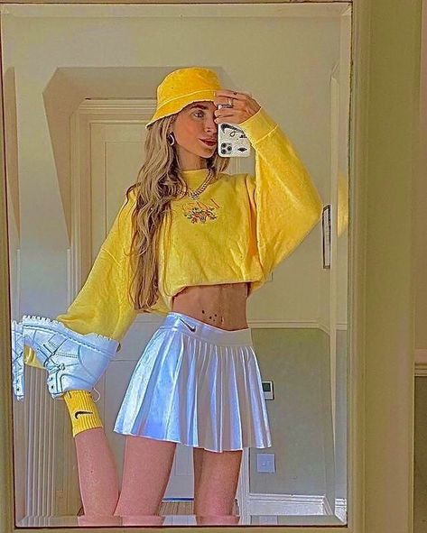 Yellow Indie Outfit, Nikolina Core, Katya Outfits, Yellow Aesthetic Outfit, Kid Core Outfits, Yellow Top Outfit, Pinterest Journal, Yellow Outfits, Outfits Juvenil