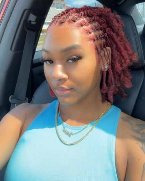 Jess❤️ | Different Angles ❤️ #explorepage #locs #womanwithlocs #hair #retwist #girlswithlocs #combcoils #coils #dreads #redlocs | Instagram Short Loc Styles For Women Summer, Locs Hairstyles For Women Short Hair, Simple Retwist Styles, Coil Loc Styles, Barrel Twists Short Locs, Half Up Half Down Loc Styles Short, Dread Retwist Styles, Female Retwist Styles, Short Dreadlocks Styles For Ladies