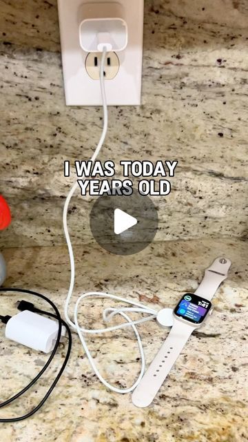 Debbie Sandler | Cleaning, Organizing, Home Tips on Instagram: "Have you seen this? My mind is blown 🤯! Whoever thought of this…. THANK YOU!   ➡️ Don’t forget to ❤️ and share.   #lifehacks #homehacks #hacks #applewatchband #applewatch #hometips #clutterfree #cleartheclutter #declutter #organized #organizationhacks #cleaning #howdidinotknowthis #didyouknow" Useful Life Hacks Mind Blown Helpful Hints, Cat Quilt Block, Organizing Home, Iphone Information, Phone Things, Clearing Clutter, Home Tips, Cat Quilt, Phone Hacks