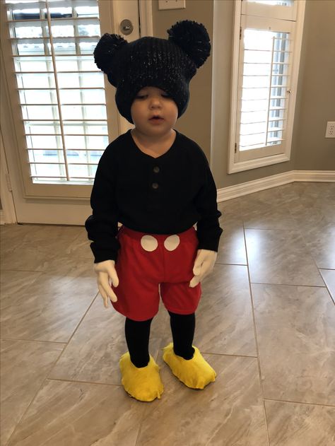 My first DIY costume. Cutest Mickey Mouse I have ever seen! #pinterestsuccess #Mickey mouse #diy #2yearsold #ThanksPinterest #trickortreat #halloweencostume Mickey Mouse Costume, Cute Mickey Mouse, Family Halloween Costumes, Diy Valentines Gifts, Family Halloween, Diy Costumes, Valentines Diy, Trick Or Treat, Valentine Gifts