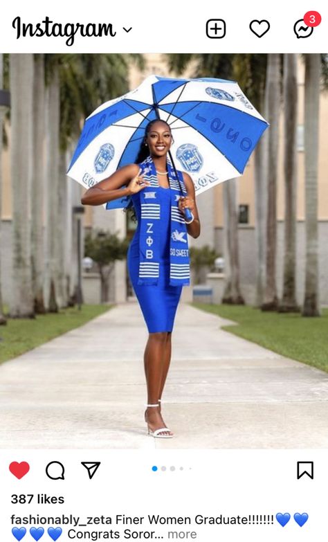 Zeta Phi Beta Graduation Cap, Zeta Graduation Pictures, Sgrho Photoshoot, Zeta Phi Beta Outfits, Zeta Phi Beta Graduation Pictures, Zeta Phi Beta Photoshoot, Zeta Phi Beta Sisterhood, Phi Beta Sigma Fraternity, Graduation Look