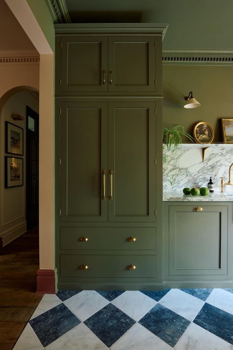 The Riverside Apartment, Barnes | deVOL Kitchens Riverside Apartment, Checkerboard Floor, Devol Kitchens, Green Kitchen Cabinets, Kitchen Clutter, Kitschy Kitchen, Green Cabinets, Chic Kitchen, Kitchen Marble