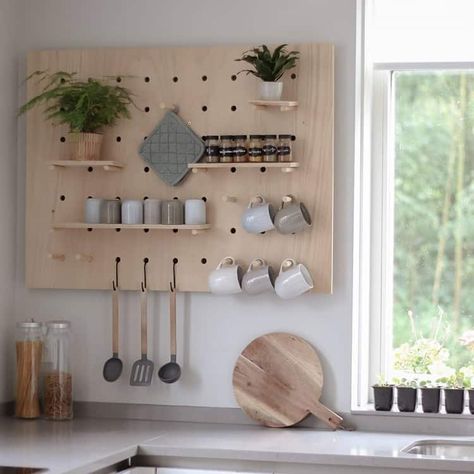 The Top 70+ Pegboard Ideas - Home Design and Storage - Next Luxury Wall Mounted Kitchen Shelves, Pegboard Kitchen, Kitchen Wall Storage, Wall Shelves Bedroom, Kitchen Wall Shelves, Corner Wall Shelves, Modern Wall Shelf, Regal Design, Diy Wall Shelves