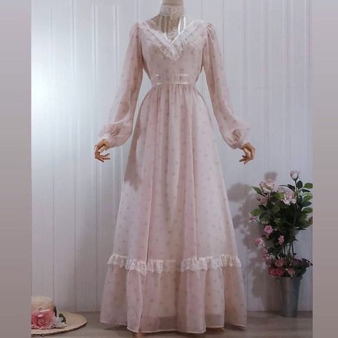 Pink Gunne Sax Dress, 1800s Dresses, Prairie Dresses, Dress Light Pink, Sax Dress, Gunne Sax Dress, 1970s Dresses, Royal Dresses, Hijab Fashion Inspiration