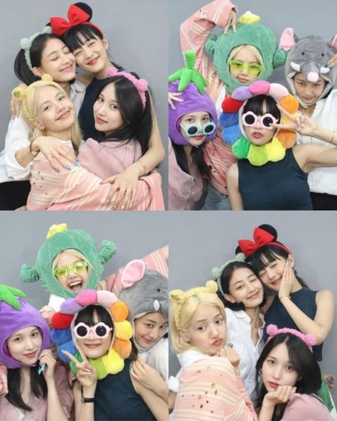 Blackpink Photobooth, Group Photobooth Poses, Photobooth 4 People, Kpop Poses Photo Ideas, Pose Ideas For 4 Friends, Idol Photobooth, Korea Photobooth, Kpop Photobooth, Photobooth Ideas Friends