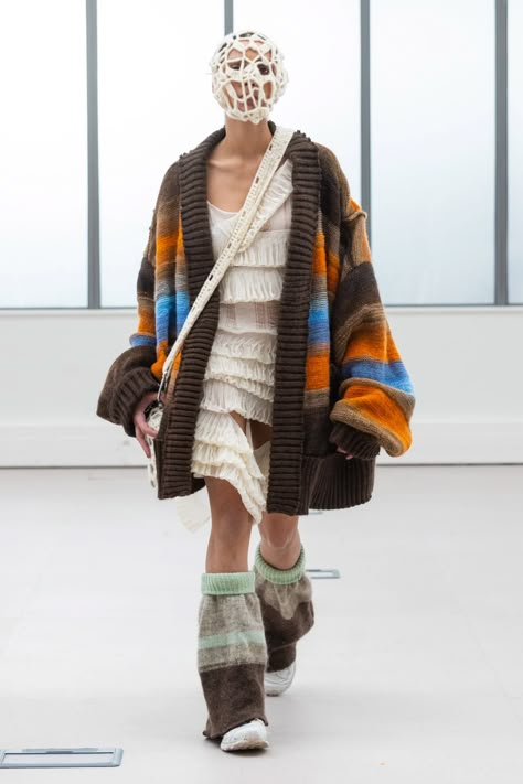 Yarn Clothes, Master Of Arts, Winter Knitwear, Knitwear Fashion, Fashion Victim, Winter 2022, Fall 2022, Knitwear Design, Knit Outfit