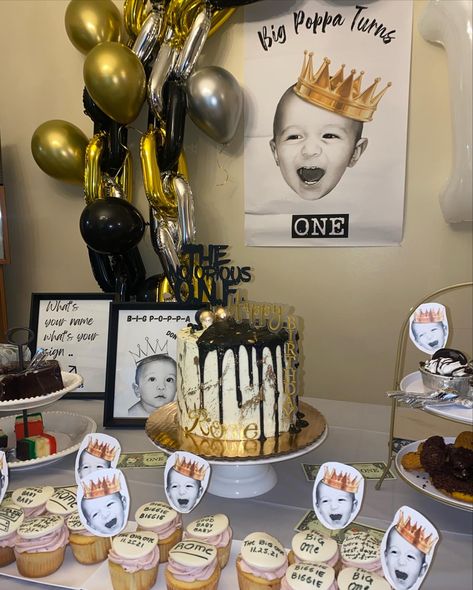 Notorious Two Birthday Party, Biggie Smalls First Birthday Party Food, The Notorious One Birthday Party Decor, Biggie Smalls First Birthday Party Cake, Notorious One Smash Cake, Biggie One Birthday Party, Notorious 1 Birthday, Notorious Big One Birthday Party, The Notorious One