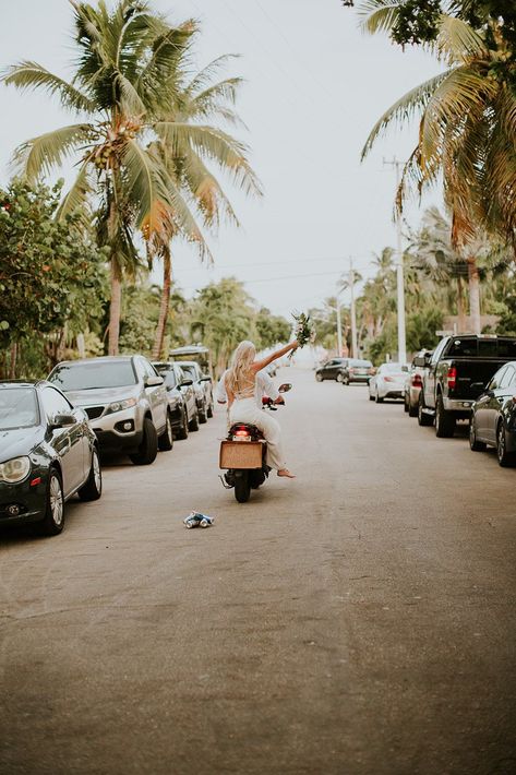 Key West Florida Beaches, Key West Florida Hotels, Key West Summer, Boho Tropical Wedding, Wedding By The Beach, Key West Beaches, Riverside Weddings, Florida Keys Wedding, Wedding Exit