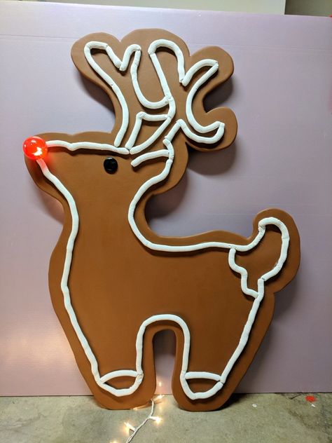 Diy Fake Icing, Fake Gingerbread Cookies, Fake Icing, Gingerbread Icing, Gingerbread Reindeer, Foam Props, White Icing, Decorator Icing, Light Show