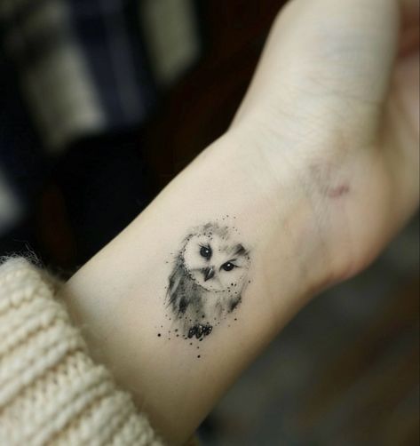 Minimalist Owl Tattoo, Owl Arm Tattoo, White Owl Tattoo, Unique Wrist Tattoos, Private Tattoos, Unique Small Tattoo, Cute Couple Tattoos, Cat Tattoos, Cat Tattoo Designs