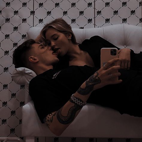 Friend Photography, Shotting Photo, Photographie Portrait Inspiration, Couple Goals Teenagers, Cute Couples Photos, Relationship Goals Pictures, Cute Couples Kissing, Kissing Couples, Couples Goals