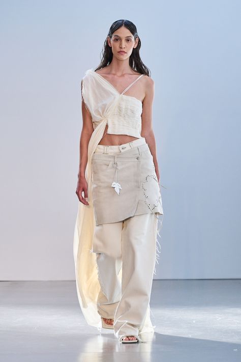 Federico Cina RTW Spring 2023 [PHOTOS] – WWD Rtw 2024, Milano Fashion Week, Spring Summer 2023, Spring 2023, Runway Collection, Summer 2023, Runway Fashion, The Fashion, Fashion Inspo Outfits