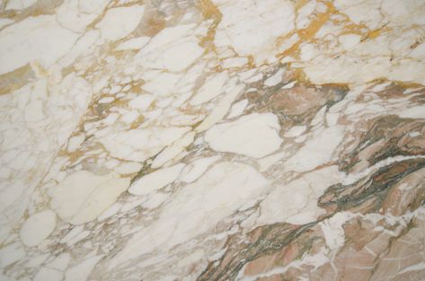 Calacatta Vagli - ABC Stone : ABC Stone Calacatta Borghini, Brooklyn Map, Manhattan Map, Honed Marble, Calacatta Gold, Island Design, Marble Slab, Master Bath, Manhattan