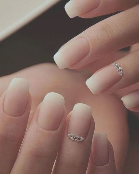 Diy Wedding Nails, Natural Color Nails, Nail Art Mariage, Simple Wedding Nails, Wedding Nail Art Design, Natural Nail Art, Bridal Nail Art, Solid Color Nails, Nails Matte