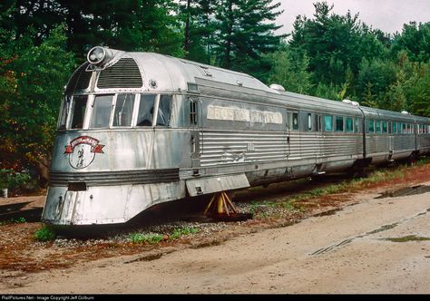 RailPictures.Net Photo: BM-MEC 6000 Boston & Maine Budd Flying Yankee at Glen, New Hampshire by Jeff Colburn Train Railway, Railroad History, Railroad Photos, Iron Horse, Train Pictures, Rolling Stock, Photo Search, Train Set, Train Tracks