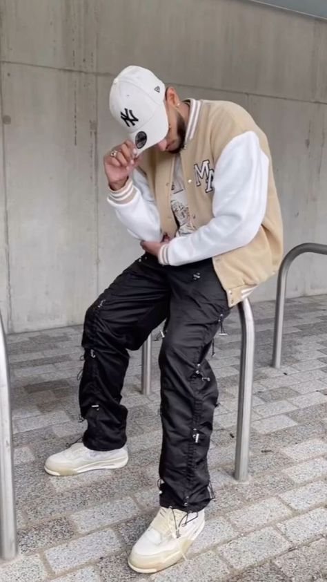 Urbancore Outfit Men, Men's Urban Streetwear, Urban Fits Men, Outfits For Men Streetwear, Black Cargo Pants Outfit Men Streetwear, Fancy Streetwear Men, Cargo Fits Men, Black Cargo Pants Outfit Street Style Men, Spring Streetwear Outfits Men