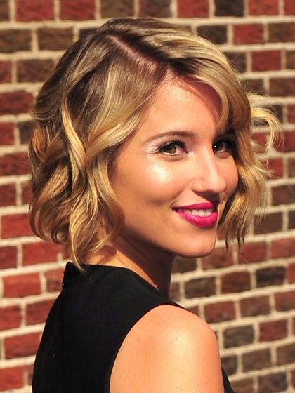 Kręcony Bob, Long Curly Bob, Heart Shaped Face, Cute Bob Haircuts, Trendy We Fryzurach, Easy Short Haircuts, Angled Bob Hairstyles, Wavy Bob Hairstyles, Hair Styles 2017