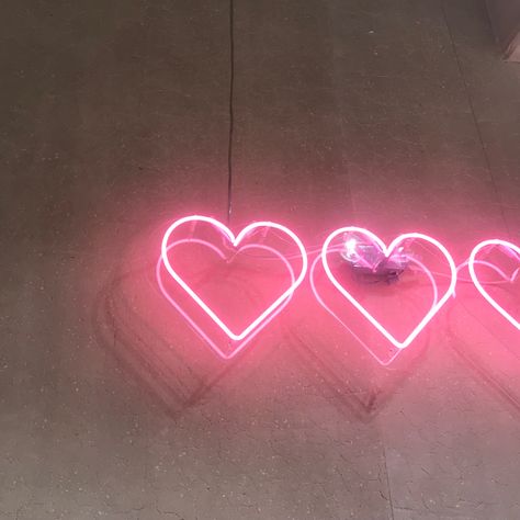 Pink Aesthetic Pictures For Widgets, Wigets Pictures Aesthetic Pink, Lindsey Core Aesthetic, Pink Aesthetic Widget Pictures, Pink Love Aesthetic, Pink Highlight Covers Instagram, Neon Light Pink Aesthetic, Lindsey Core, Love Aesthetics Pink Heart