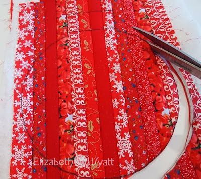 Hot Pads Tutorial, Bandana Crafts, Christmas Decorations Sewing, Christmas Potholders, Sew Crafts, Christmas Quilting Projects, Sewing Christmas Gifts, Christmas Sewing Projects, Quilted Potholders