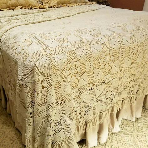 Crochet Bedspread Pattern Bed Spreads, Crochet Coverlet, Bedspread Ideas, Lace Bedspread, Crochet Queen, Queen Size Mattress, Corkboard Ideas, Queen Size Bedspread, Corkboard Ideas Decor