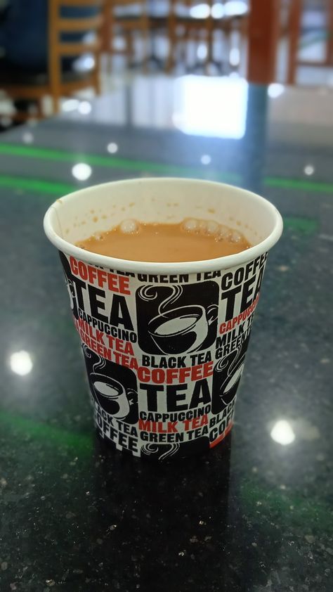 Tea Lover Photography Couple, Tapri Chai Snapchat, Dubai Morning Snapchat, Breakfast Images Mornings, Morning Chai Snap, Chai Pic Snapchat, Morning Tea Photography, Morning Tea Snap, Chai Snapchat Story