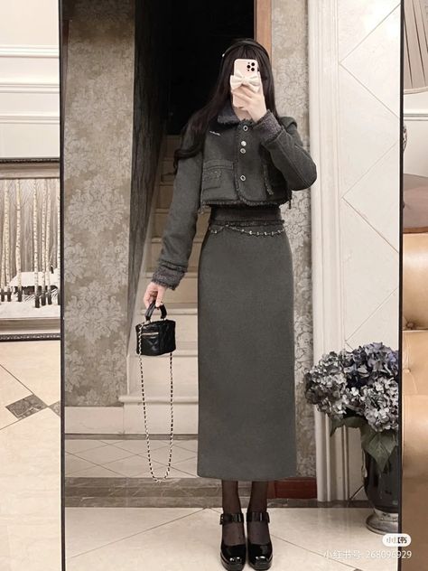 Chaebol Outfit, Chaebol Fashion, Ladies One Piece Dress, Coat And Skirt, Womens Skirt Outfits, Hollywood Dress, Korean Outfit Street Styles, Elegant Outfit Classy, Mini Homecoming Dresses