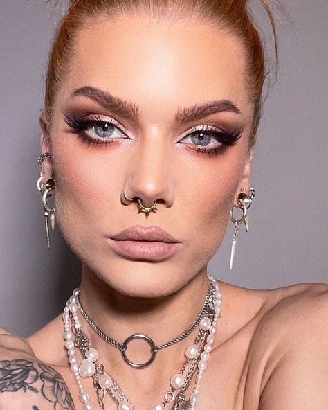 Linda Hallberg Makeup, Neutral Makeup Look, Wanna Recreate, Linda Hallberg, Neutral Makeup, Lots Of Makeup, Makijaż Smokey Eye, Make Up Inspo, Smokey Eyes