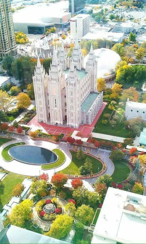 Salt Lake Temple in the spring Slc Temple, Lds Temple Pictures, Salt Lake City Temple, Mormon Temples, Temple Square, Salt Lake Temple, Temple Pictures, Lds Art, Temple Art