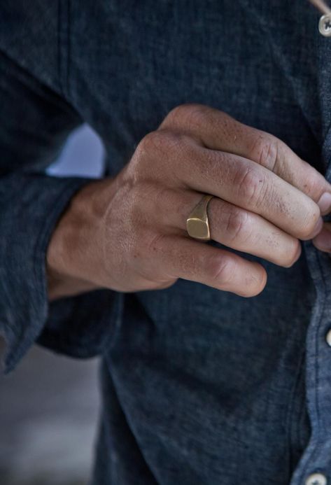 Mens Ring Designs, Smaragd Ring, Mens Rings Fashion, Signet Ring Men, Mens Gold Rings, Best Engagement Rings, Stunning Engagement Ring, Men Jewelry, Antique Engagement Rings