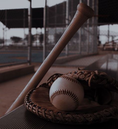 Baseball Bat Aesthetic, Bat Aesthetic, Baseball Aesthetic, Baseball Romance, Baseball Wallpaper, Baseball Balls, Baseball Pictures, Baseball Boys, Baseball Girls