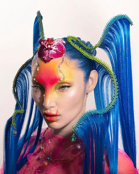 Drag Make-up, Photographie Portrait Inspiration, Headpiece Hairstyles, Kesha, Hair Reference, Editorial Makeup, Interstellar, 인물 사진, Creative Makeup