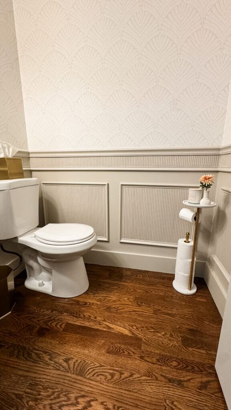 Wainscoting - The Timeless Trim | The Gibby Home Powder Room Wainscoting, Diy Stone Backsplash, Modern Wainscoting Ideas, Bathroom Wainscoting, Wainscoting Living Room, White Baseboards, Bathroom Chair, Wainscoting Bathroom, Mold In Bathroom