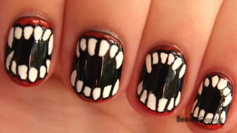 Vampire Nails, Nail Designs Tutorial, Diy Nail Designs, White Nail, Halloween Nail Designs, Halloween Nail Art, Bling Nails, Funky Nails, Makati