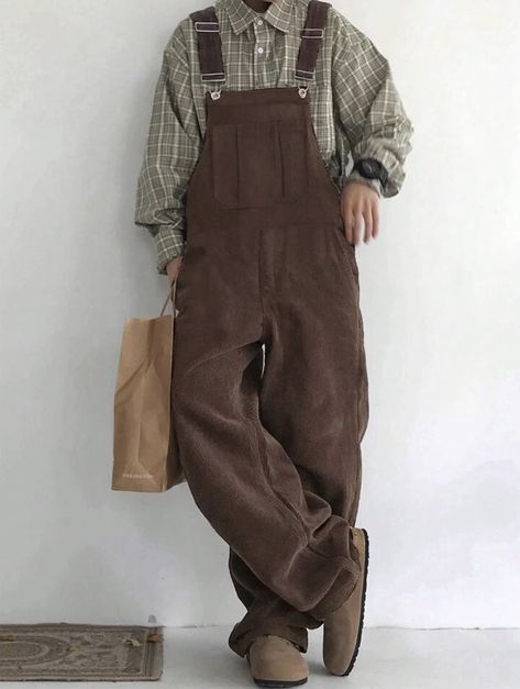 Cottagecore Aesthetic Men Outfits, Goblin Core Outfit Overalls, Male Overalls Outfit Aesthetic, Poet Core Outfits, Clothing Aesthetic Types Male, Mens Outfits Cottagecore, Men's Overalls Outfits, Cottagecore Style Men, Corduroy Overalls Men