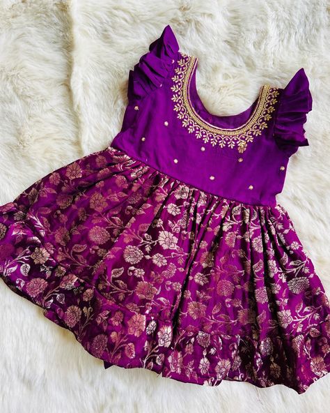 She’s our best seller Wine color embroidery banarasi silk ethnic dress for baby girl Instock: 0-2 Years www.babynmeindia.com 🔎WINEBANEMBFRO 2 Year Baby Girl Dress Design, Frocks For Babies, Dress For Baby Girl, Dress For Baby, Kids Dress Patterns, Color Embroidery, Indian Gowns Dresses, Kids Designer Dresses