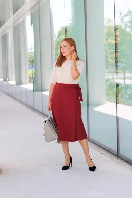 Workwear Skirt Outfit, Workwear Skirt, Modern Sweater, Chic Workwear, Outfit Tutorial, Workwear Outfits, Fall Workwear, Work Skirt, Work Skirts