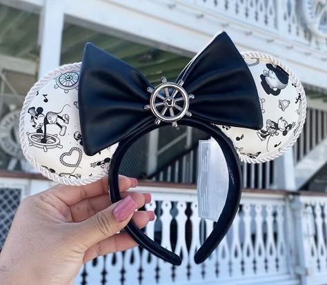 Diy Disney Ears, Disneyland Ears, Disney Mouse Ears, Disney Headbands, Disney Mickey Ears, Minnie Mouse Ears Headband, Minnie And Mickey, Steamboat Willie, Anchor Charm