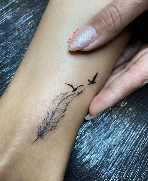 Feather Tattoo Wrist, Small Feather Tattoo, Bird Tattoos For Women, Anklet Tattoos, Feather Tattoo Design, Foot Tattoos For Women, Tasteful Tattoos, Wrist Tattoos For Women, Small Hand Tattoos