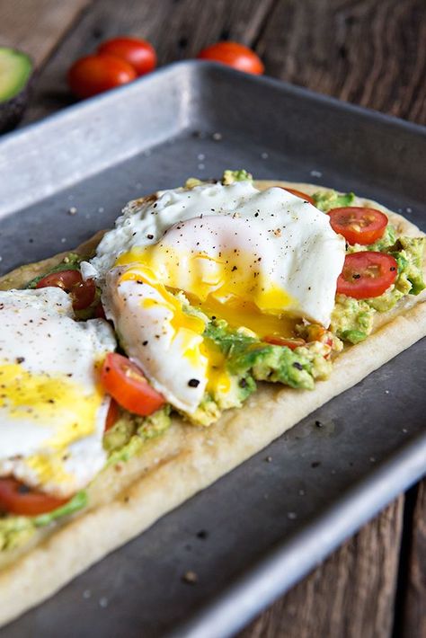 Egg and California Avocado Breakfast Flatbread Recipe Egg And Avocado Breakfast, Avocado Flatbread, Breakfast Flatbread, Healthy Dinners For Two, Healthy Entrees, Flatbread Recipe, Avocado Breakfast, Flatbread Recipes, Pizza Recipes Homemade