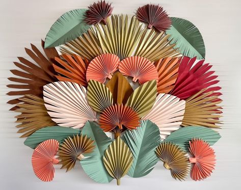 Art Deco Party Decor, Tropical Backdrop Ideas, Tropical Decor Party, Palm Leaf Decor, Boho Color, Paper Leaves, Paper Butterfly, Paper Flower Backdrop, Tropical Party