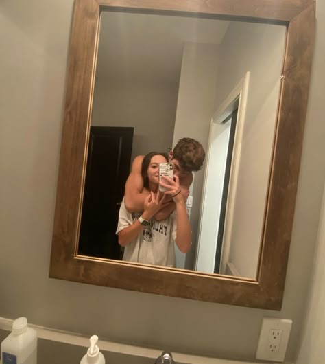 Bc And Gf Mirror Pic, Cute Pics To Take With Your Boyfriend In Mirror, Fake Couple Snaps Mirror Pic, Cute Couple Selfies Poses Mirror, Mirror Poses With Boyfriend, Boyfriend And Girlfriend Mirror Pictures, Mirror Photos With Boyfriend, Boyfriend Pictures Mirror Selfie, Couple Goal Mirror Pictures