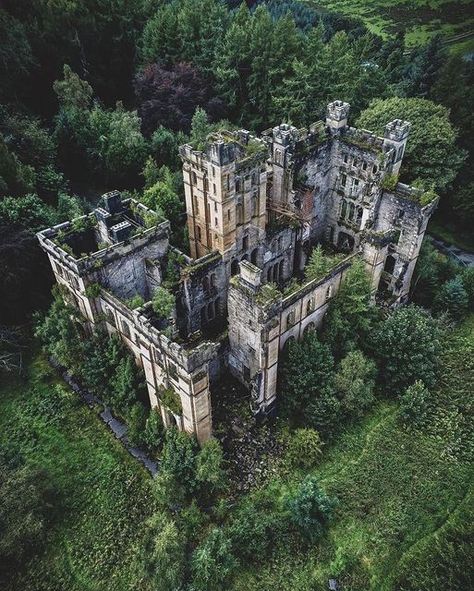 Lennox Castle in Scotland Chateau Disney, Norman Castle, Castle Scotland, Abandoned Castles, Scotland Castles, Scottish Castles, Castle Ruins, Abandoned Mansions, Voyage Europe