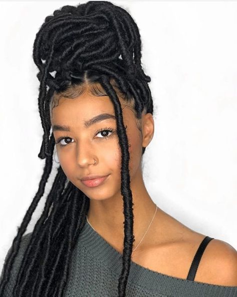 Faux Locs Goddess, Meagan Good, Crochet Box Braids, Faux Locs Hairstyles, Box Braids Hairstyles For Black Women, Chic Hairstyles, Braided Hairstyles For Black Women, Trending Hairstyles, Locs Hairstyles