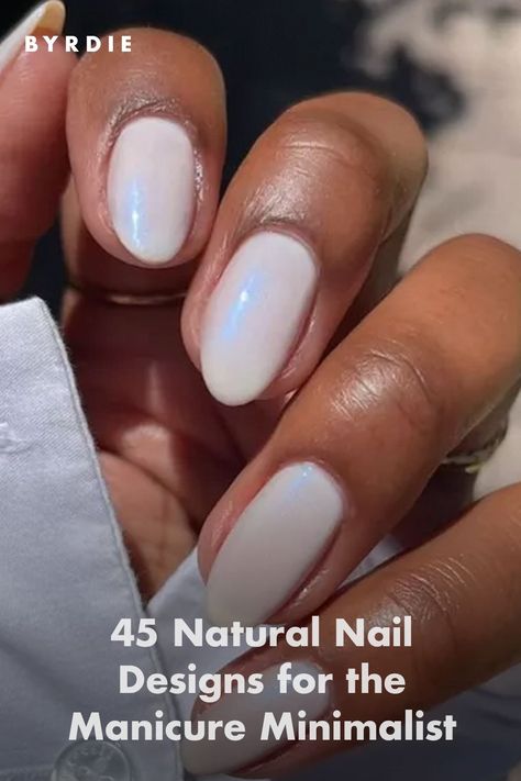 45 Natural Nail Designs for the Manicure Minimalist Biogel Nails Natural, Regular Polish Manicure, Clean Gel Nails, Natural Shellac Nails, Regular Manicure Nails, Natural Sns Nails, Gel Nails Short Natural, Natural Looking Dip Nails, Dip Manicure Short Nails