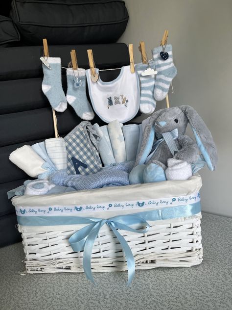 Baby Boy Gifts Basket, Baby Boy Hamper Ideas, Baby Basket Gift Ideas Boy, Baby Hampers Ideas Gift, Baby Shower Basket Gift Ideas Boy, Newborn Present Ideas, Baby Boy Gift Basket Ideas, Baby Hamper Ideas, Baby Boy Hampers