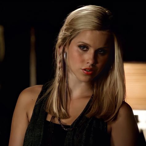 #rebekahmikaelson #icons #rebekah #tvd The Originals Rebekah, Vampire Diaries Rebekah, Rebekah Mikaelson, The Vampire Diaries 3, Claire Holt, Katherine Pierce, Vampire Diaries The Originals, Always And Forever, Teen Wolf